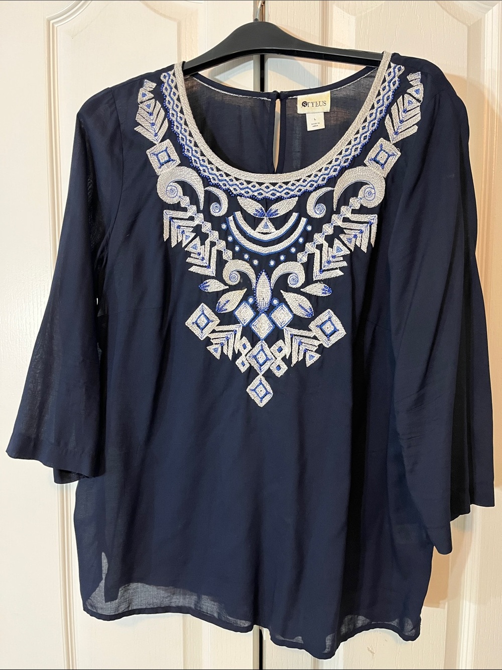 Stylus Navy Blue & White Embroidered Beaded Boho Tunic Blouse Size L EUC